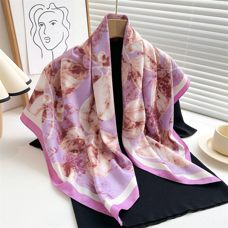 وشاح كبير مربع مطبوع للإناث ،  - مراجعة Silk Scarf Square وسعره